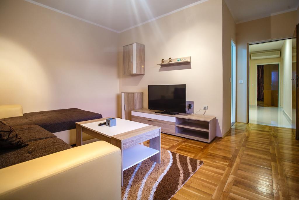 Apartments Slavko Supetarska Draga Eksteriør bilde
