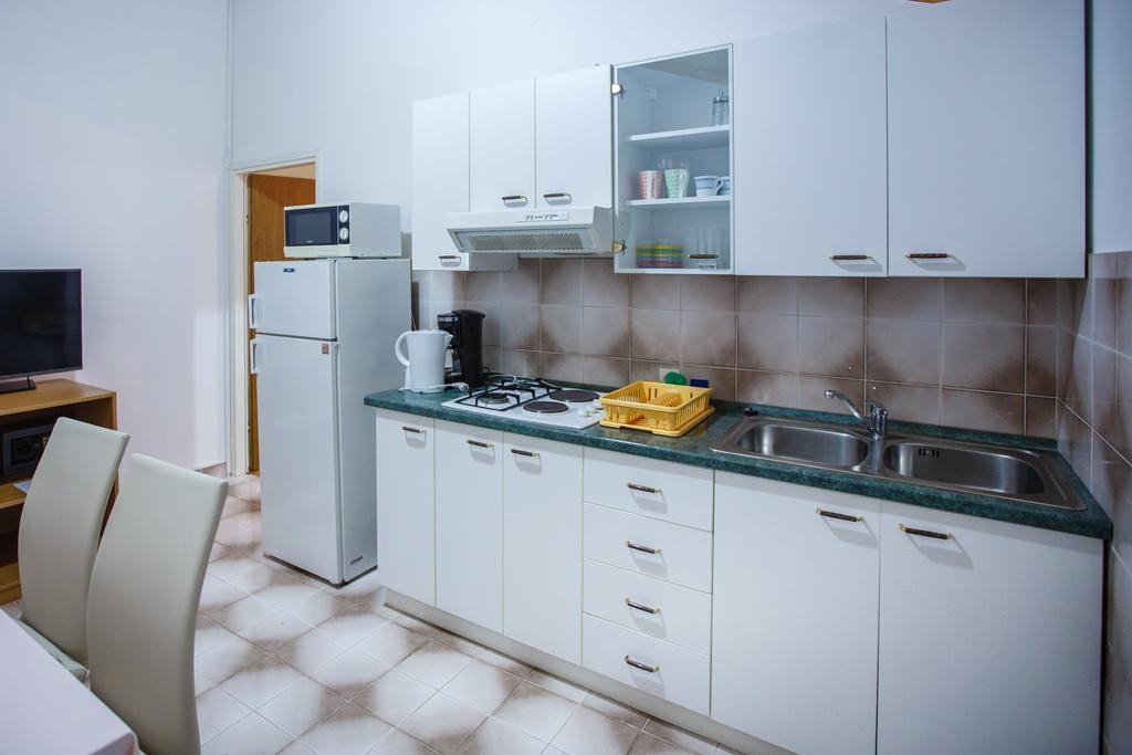 Apartments Slavko Supetarska Draga Eksteriør bilde