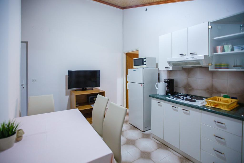 Apartments Slavko Supetarska Draga Eksteriør bilde
