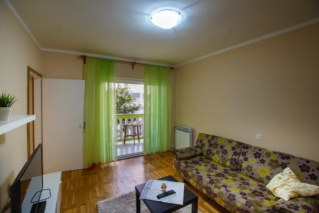 Apartments Slavko Supetarska Draga Eksteriør bilde