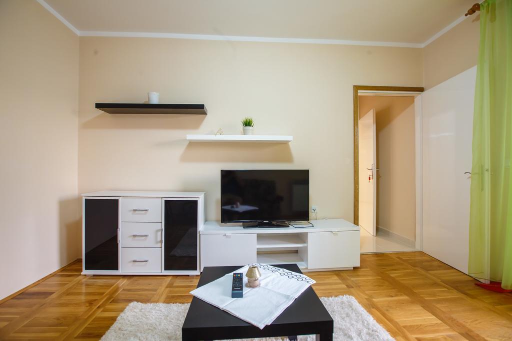 Apartments Slavko Supetarska Draga Eksteriør bilde