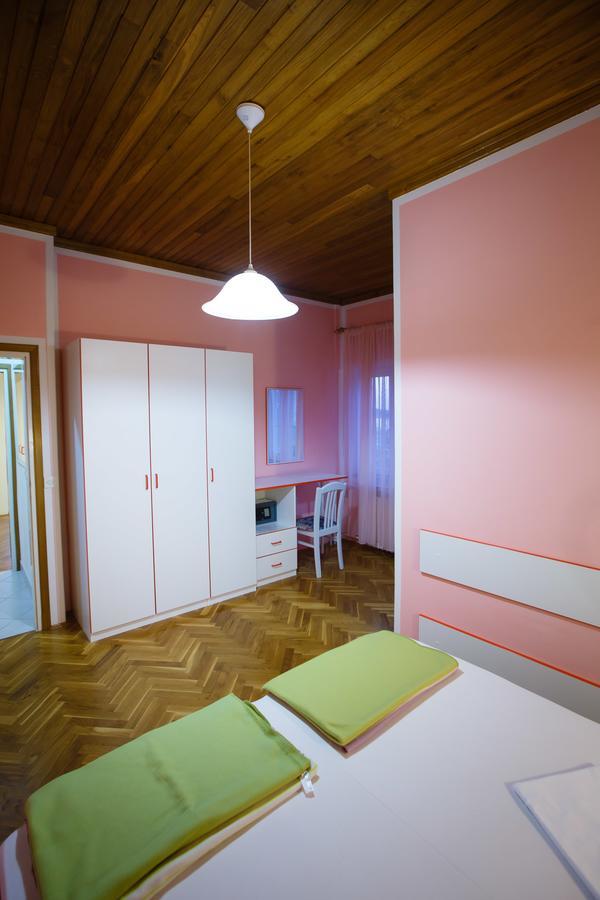 Apartments Slavko Supetarska Draga Eksteriør bilde